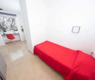 Studio meublé et équipé pour 2 personnes - Photo 2