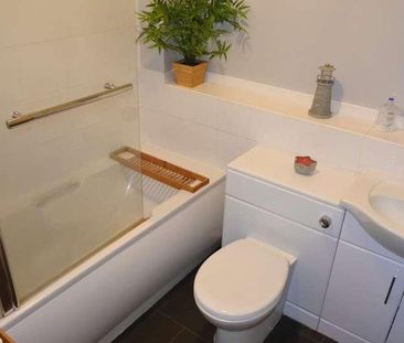 Windsor Court Regents Park Road, Shirley, SO15 - Photo 5