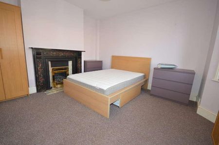 Waterloo Road, Winton, BH9 - Photo 4