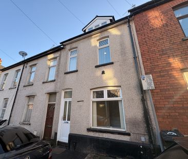 king street, Newport - Photo 3