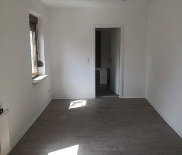 Moderne Singlewohnung im Zentrum von Hohnstein-Ernstthal - Foto 1