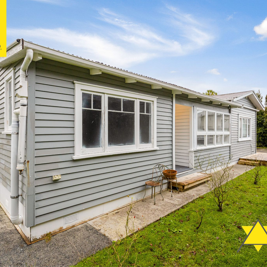 75A Glendale Road, Glen Eden - Photo 1