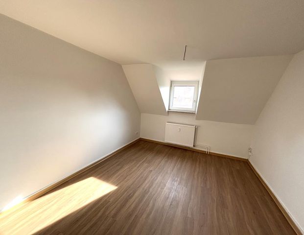 Gemütliche Dachgeschosswohnung in Waldrandlage - Photo 1