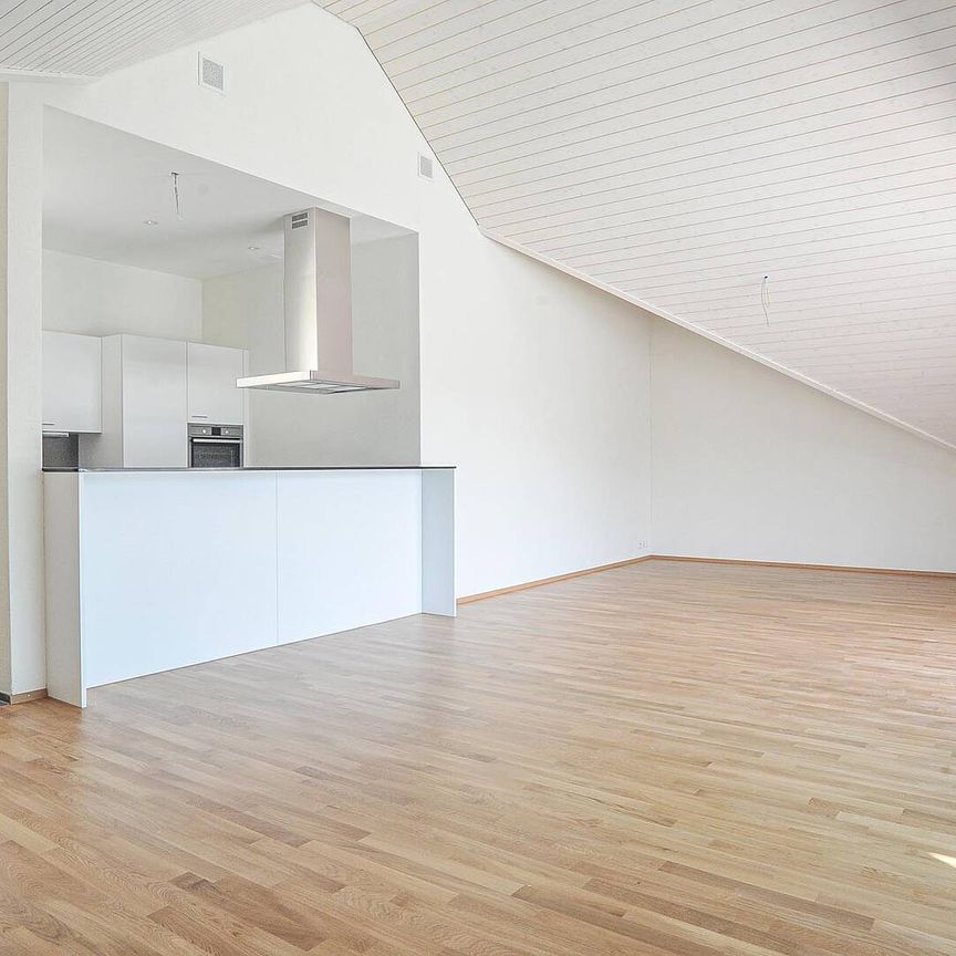 SONNIG, URBAN, NATURNAH. - Photo 1