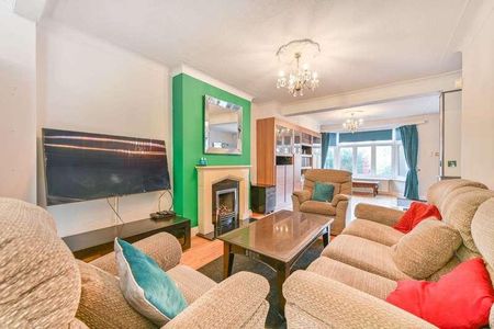 Woodland Rise, Perivale, UB6 - Photo 3