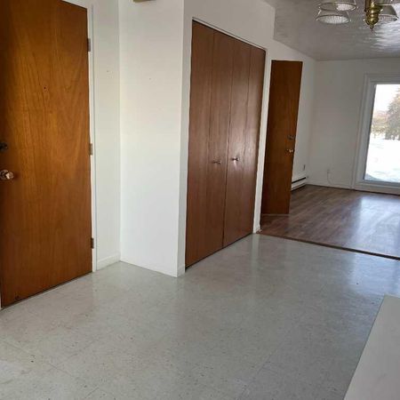 À LOUER – 4 1/2 près des Galeries de Granby - Juillet - Photo 4