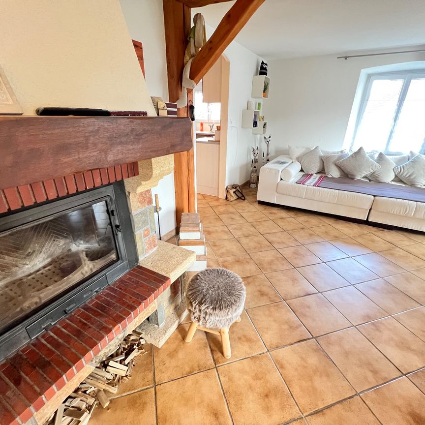 Très belle maison mitoyenne – Meublée sur Courtedoux - Foto 1