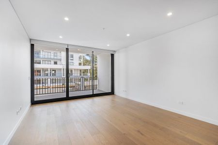 Luxury Apartment in Prime Location - Photo 2