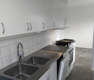 Mycket fin och delvis renoverad lägenhet. - Photo 6