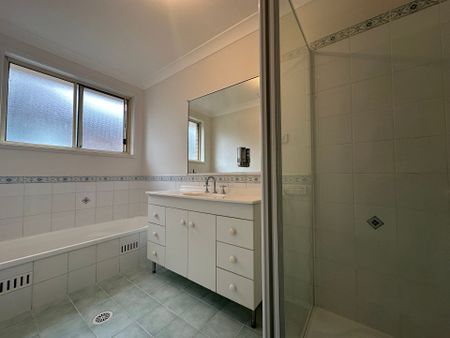 Complex Living With Space - Photo 4