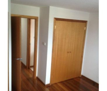 WELL PRESENTED 3 BEDROOM TOWNHOUSE - Photo 5