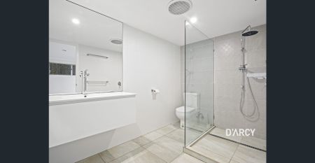 Spacious Family Home In Quiet Street - Photo 2