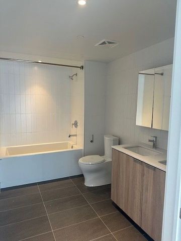 For Lease - 762 Bathurst Street Unit# 2102B, Toronto, Ontario - Photo 2