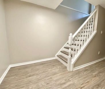 For Lease - 50 Chapman Court Unit# 37, London North, Ontario - Photo 5