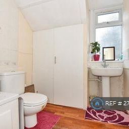 2 bedroom maisonette to rent - Photo 3