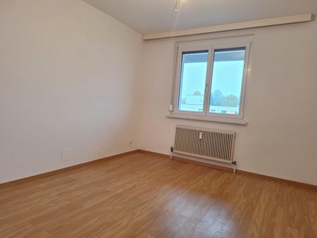 attraktive 2-Zimmer-Wohnung mit Balkon und PKW-Stellplatz in der Tiefgarage - Foto 2