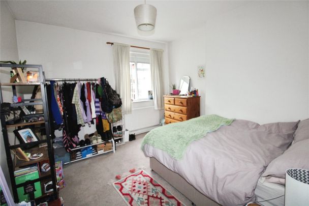 Merton Road, Earlsfield, SW18 5JZ - Photo 1