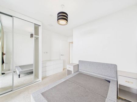 High Street, Staines-upon-Thames, Surrey,TW18 - Photo 3