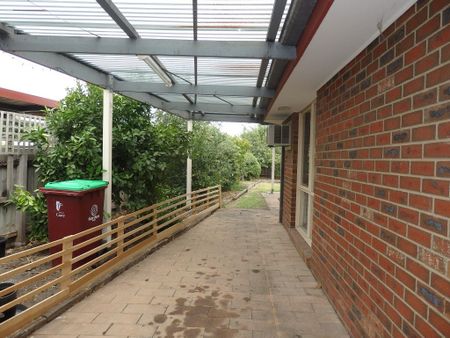 3 Cobungra Court, Hallam, VIC 3803 - Photo 5