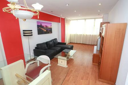 Avinguda Blasco Ibáñez, Valencia, Valencian Community 46022 - Photo 5