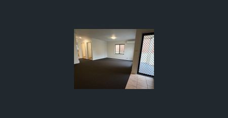 Freshly Updated 4 Bedroom Duplex In a Prime Location - Photo 3