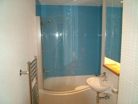 Bromyard House, Bromyard Avenue, W3 - Photo 4