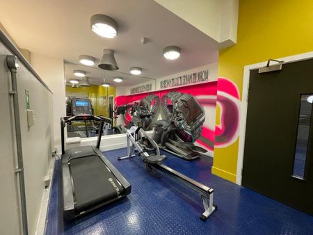 2 bedroom flat to rent - Photo 4