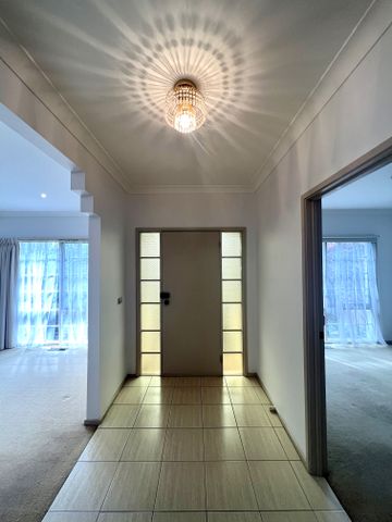 403B Glen Eira Road CAULFIELD NORTH - Photo 2