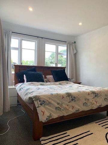 Warm & Spacious Family Home in Boulcott - Photo 5