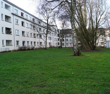 Großzügige 2-Raum-Wohnung wartet auf netten Bewohner ! - Foto 1