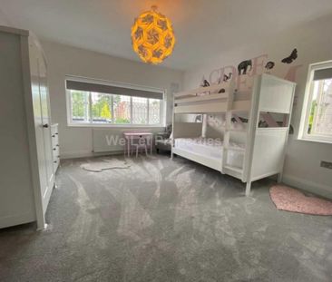 7 bedroom detached house to rent - Photo 2