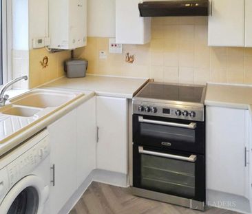 2 bedroom terraced house to rent - Photo 5