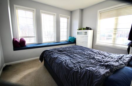 For Lease - 2253 Baronwood Drive, Oakville, Ontario - Photo 3