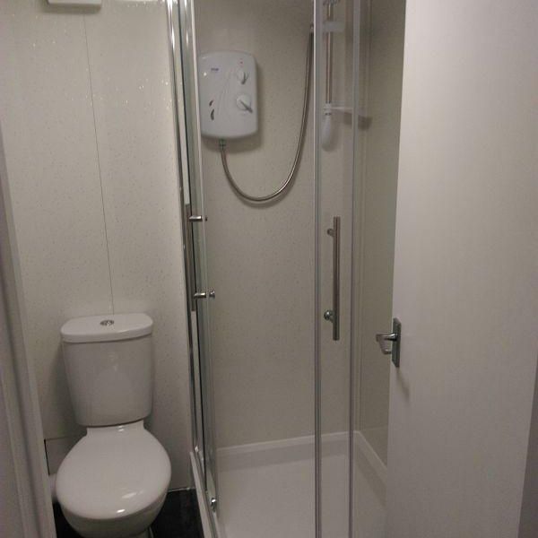 4 bedroom flat to rent - Photo 1