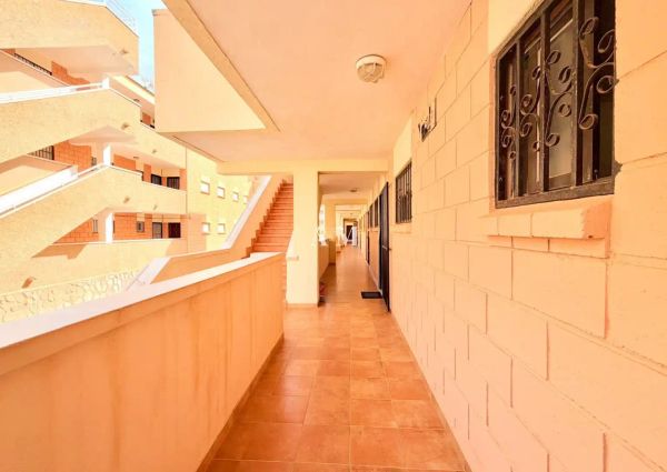 Pilar De La Horadada