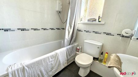 2 bedroom apartment to rent - Photo 5
