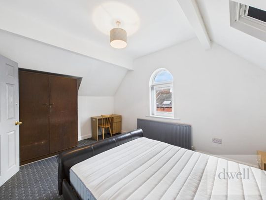 4 bedroom terraced house to rent - Photo 1