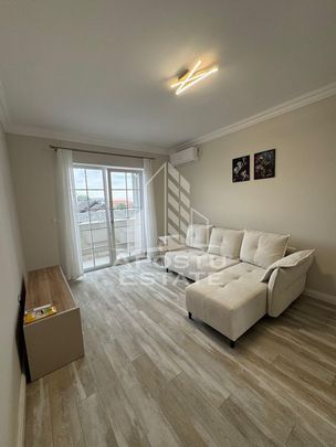 Apartament cu o camera, centrala proprie, bloc nou Giroc - Photo 1