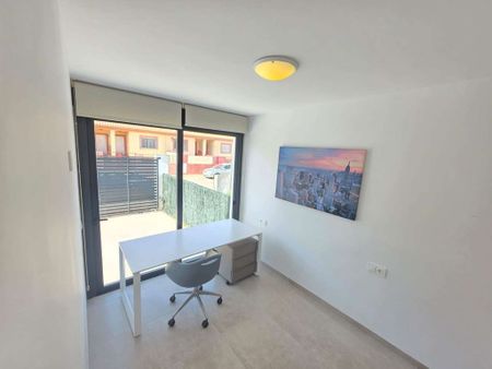 4 room luxury House for rent in Los Alcázares, Spain - Photo 3