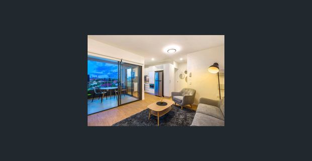 Modern Inner City Living! - Photo 1