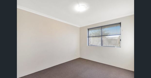 Modern Comfort and Convenience in Huntingdale - Photo 1