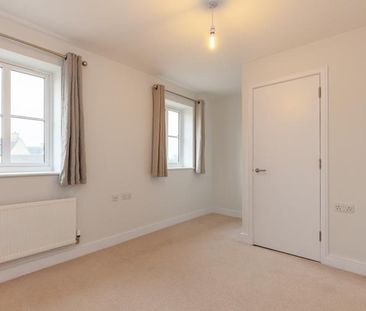 2 bedroom semi-detached house to rent - Photo 5