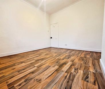 2 bedroom house to rent Salisbury Road, Smethwick, West Midlands, B66 - Photo 5