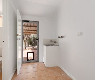 Spacious Living on Wyton - Photo 6