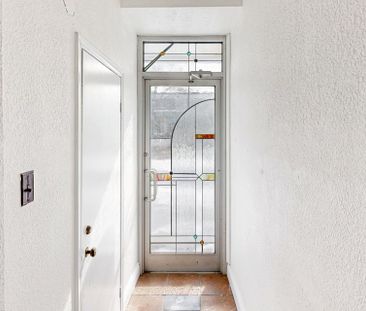 For Lease - 686A The Queensway N/A, Toronto, Ontario - Photo 3