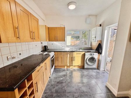 1 bedroom ground floor flat to rent - Photo 4