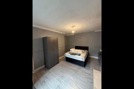 Room in a Shared House, Gordon Road, B17 - Photo 3