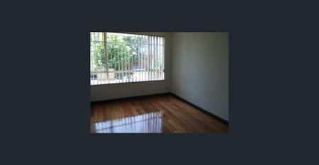 Charming 3 Bedroom House in Fitzroy – Convenient Location - Photo 2