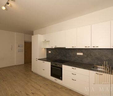 Pronájem bytu 2+kk 45 m² - Fotografie 2