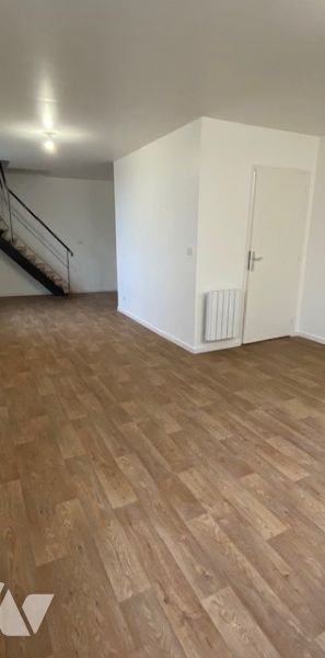 MAISON D'HABITATION - Photo 1